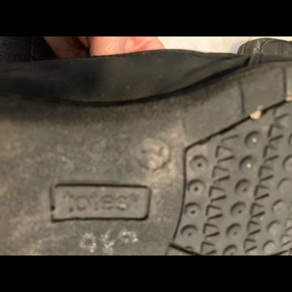 Black Totes fur lined snow boots. Size 7.  Waterproof - Picture 6 of 9